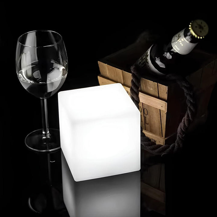Modern Cube Garden Light – Lighting for Outdoor and Indoor Spaces | Stornfield