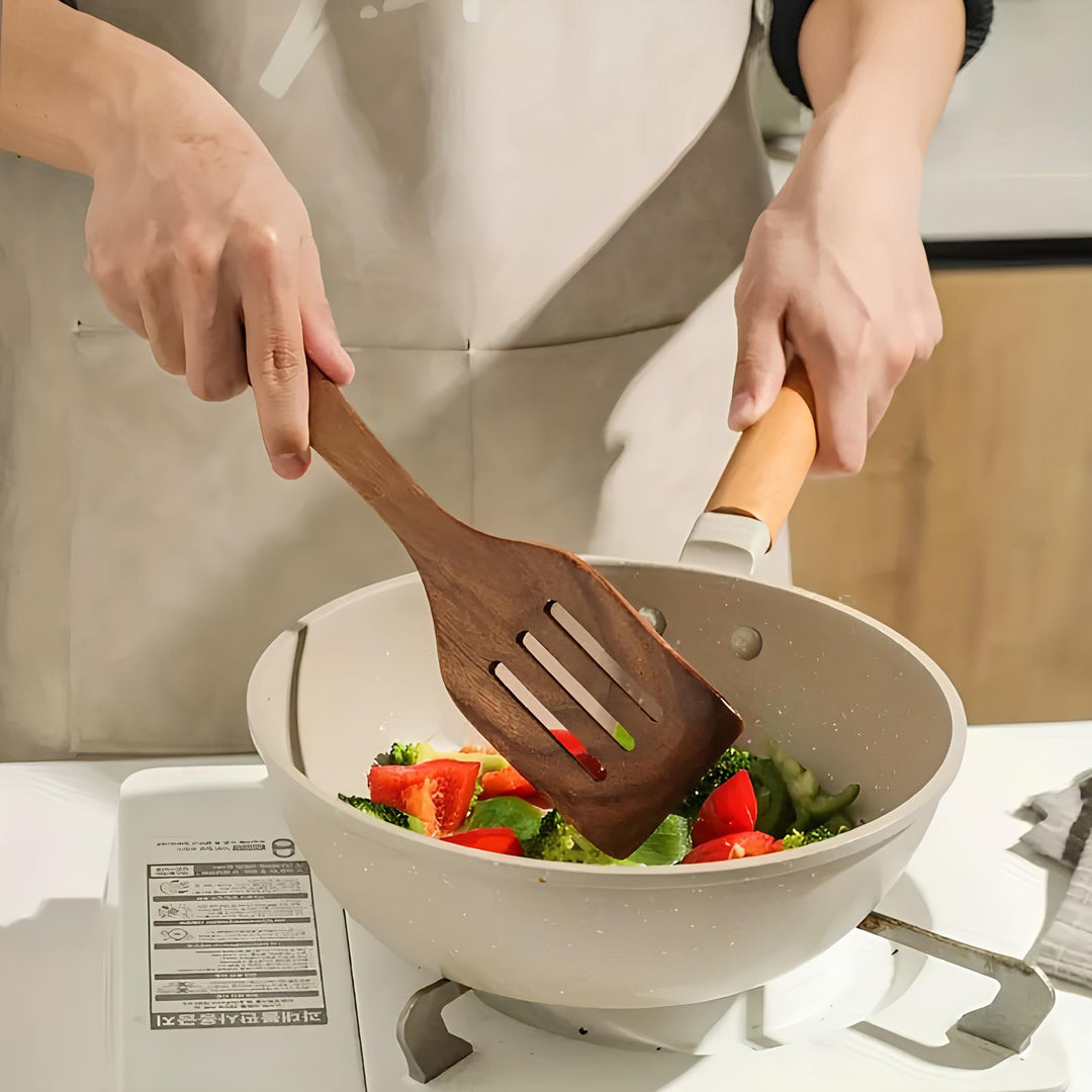 TeakChef 5-piece Kitchen Aid Set – Heat Resistant and Durable | Stornfield