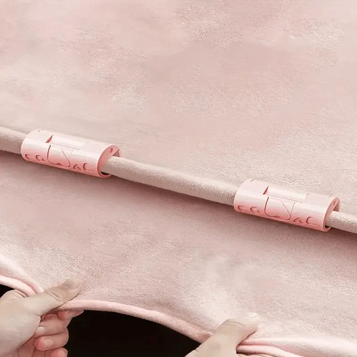 Stornfield | Adjustable sheet holder – Never again slipping bed linen