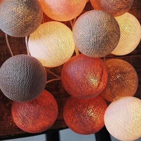 Stornfield | Ballton - Light-up Cotton Ball to swing | Various colour combinations