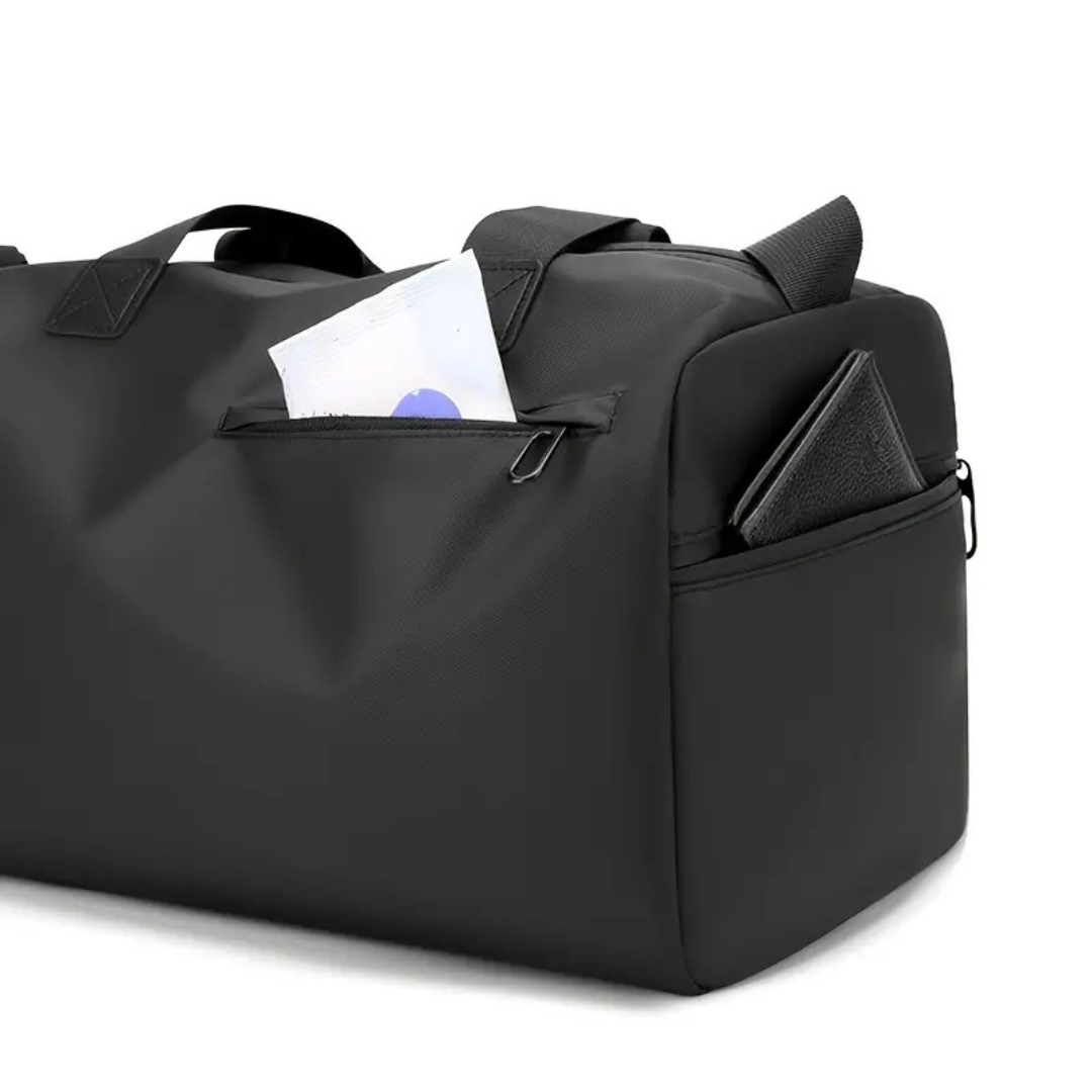 Sports bag with Shoe Compartment Waterproof and Compact 20L | Stornfield