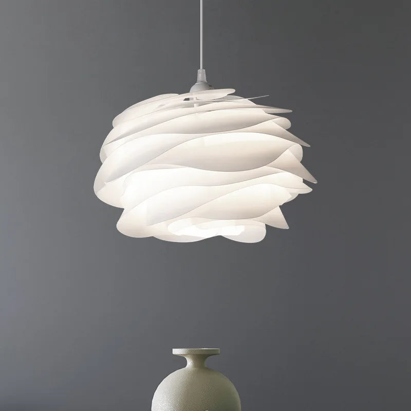 Romantic Rosary Ceiling Lighting – Elegant and Atmospheric for Any Interior | Stornfield