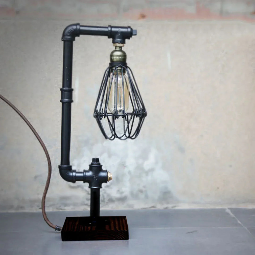 Stornfield | RetroCharm – Retro Metal Table Lamp