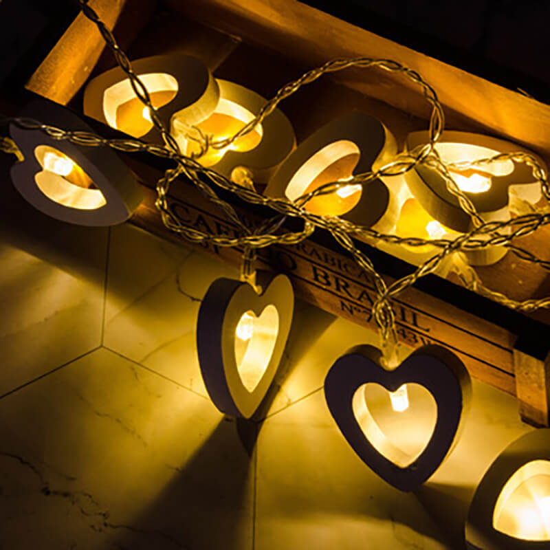 Stornfield | Wooden Heart String Lights