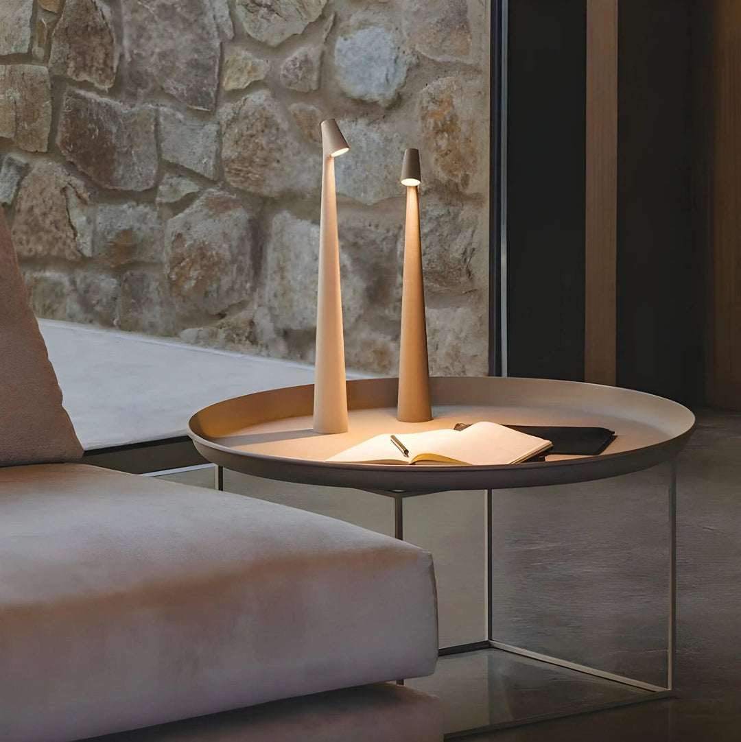 Stornfield | Dorsø - L'ummiere D'apol Table Lamp
