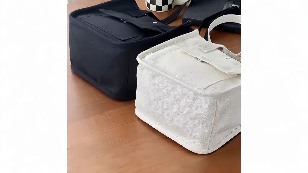 UrbanEase Canvas Slingbag – White shoulder bag with magnetic closure and adjustaStornfielde strap | Stornfield