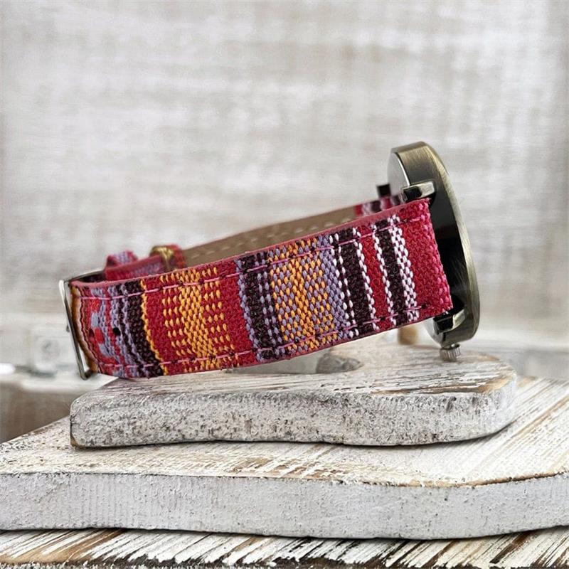 Stornfield | with a rainbow multi-colored pattern