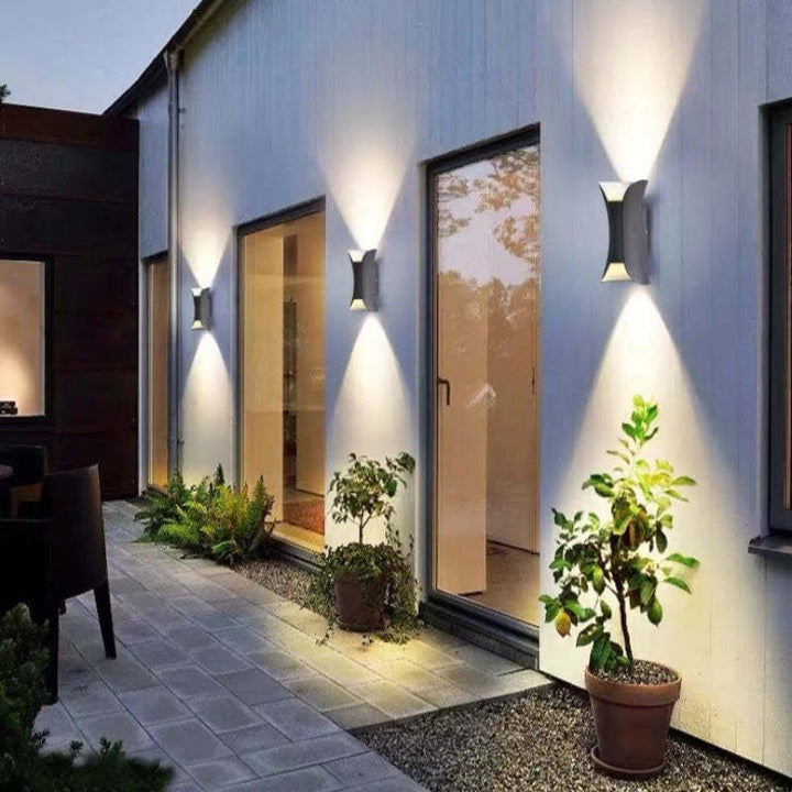 Stylish LED Wall Lamp for Outdoor - Modern and Waterproof | Stornfield