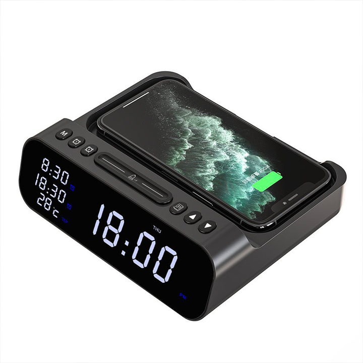 ChargeTime Pro – Digital Alarm Clock with Wireless Charging and Large Display Stornfield