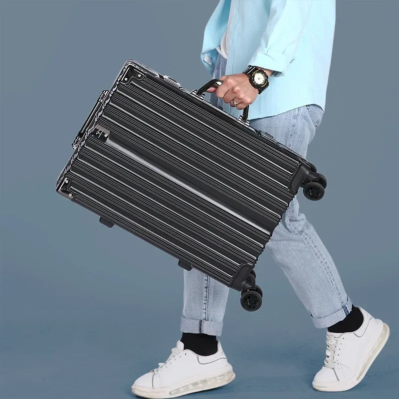Aluminium frame hard shell suitcase – Geneva | Stornfield