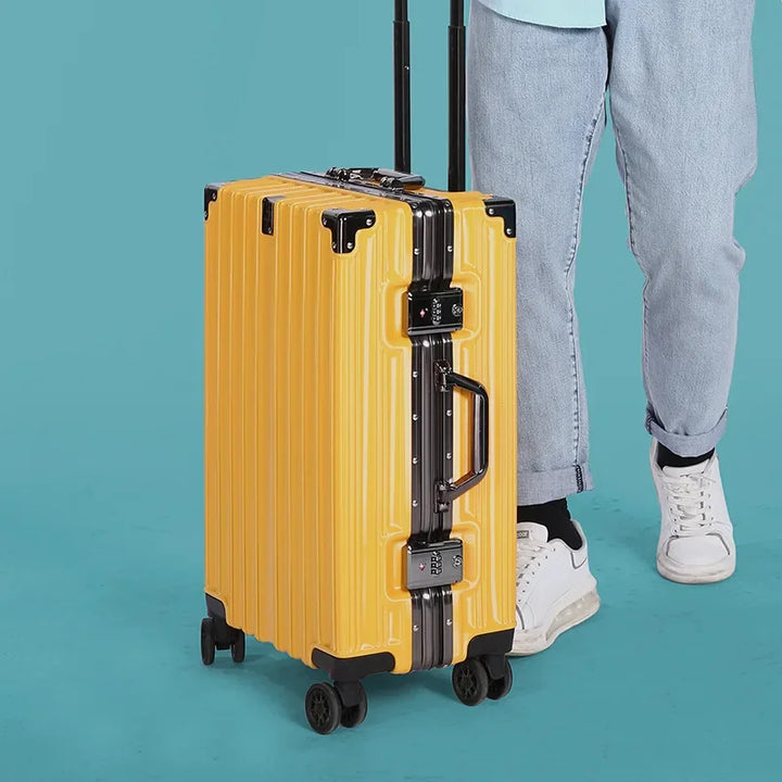 Aluminium frame hard shell suitcase – Geneva | Stornfield