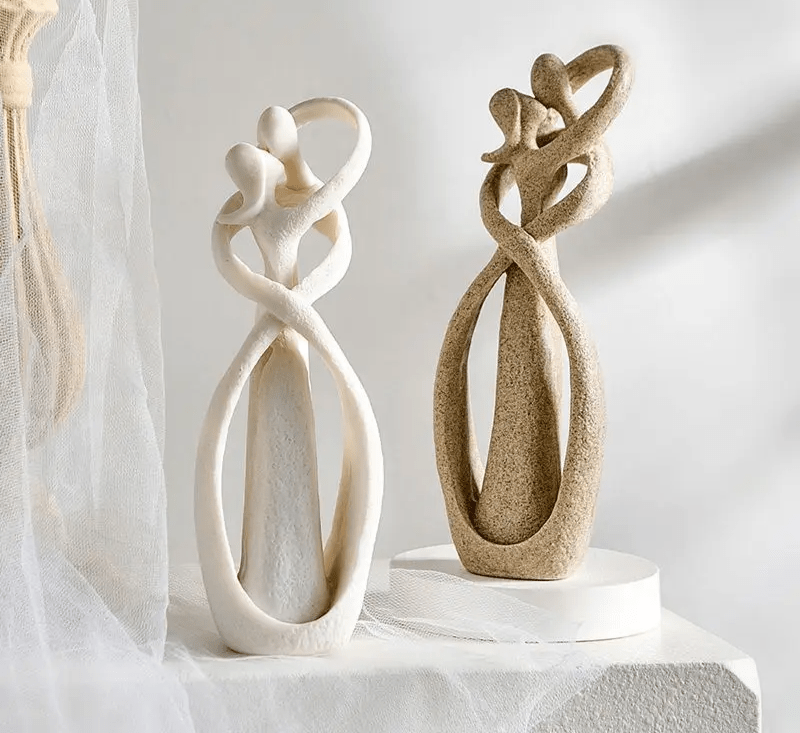 Stornfield | Armonia Embrace Sculpture – Artistic Symbol of Love, Connection, and Timeless Elegance