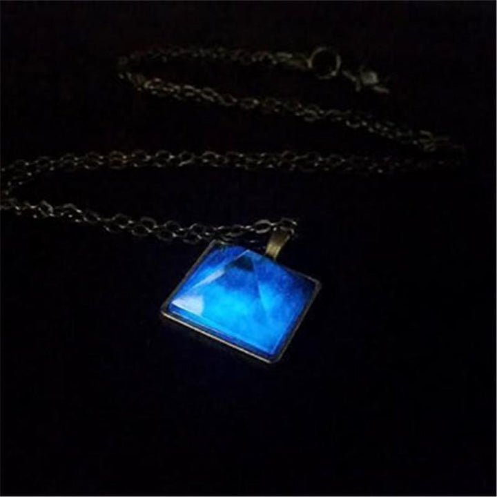 Lyss - Glowing Pyramid Crystal Necklaces | Stornfield