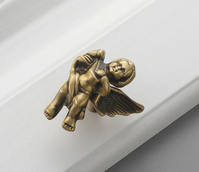 Bronvella ArcRetro Furniture Handle in Antique Copper Stornfield