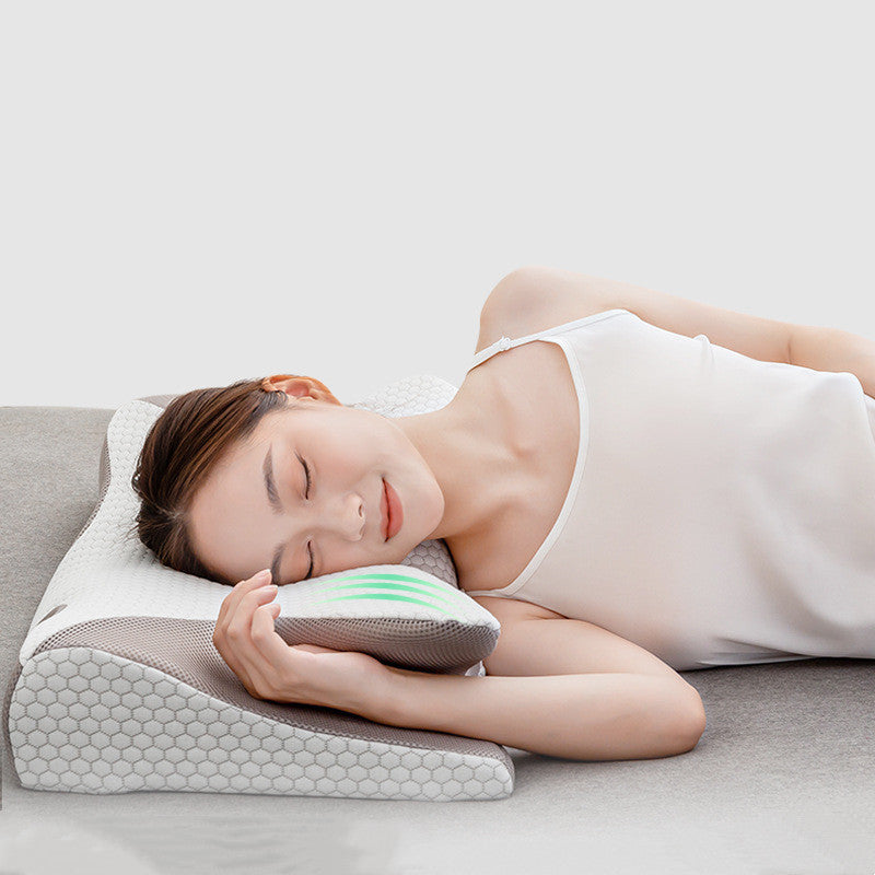 Ice Silk and Graphene Grey Breathable Pillowcase for a Cool and Fresh-Smelling Sleep Experience | Stornfield