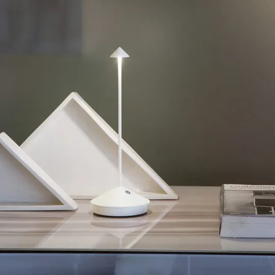 Stornfield | Cordless LED Table Lamp – Pure Light