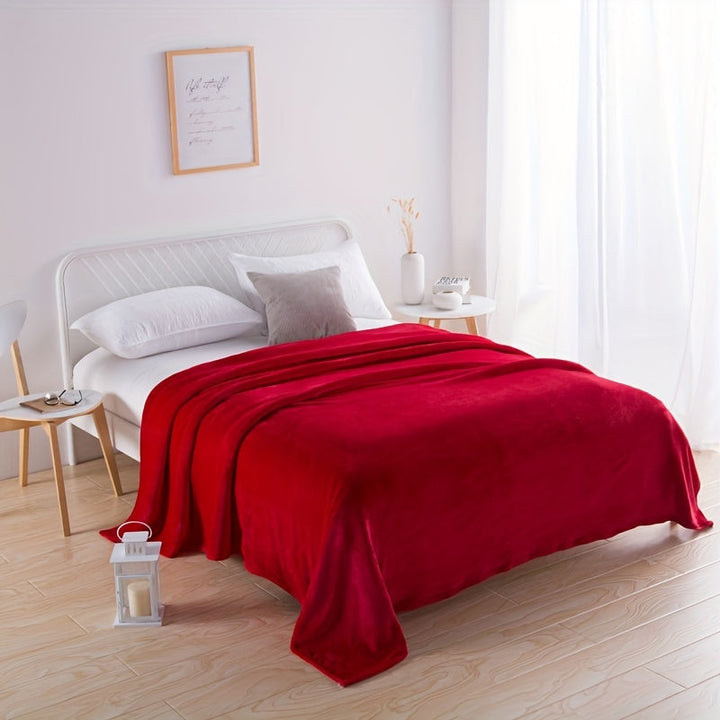 Cozy red flannel blanket – luxury and cozy warmth for comfortable nights | Stornfield