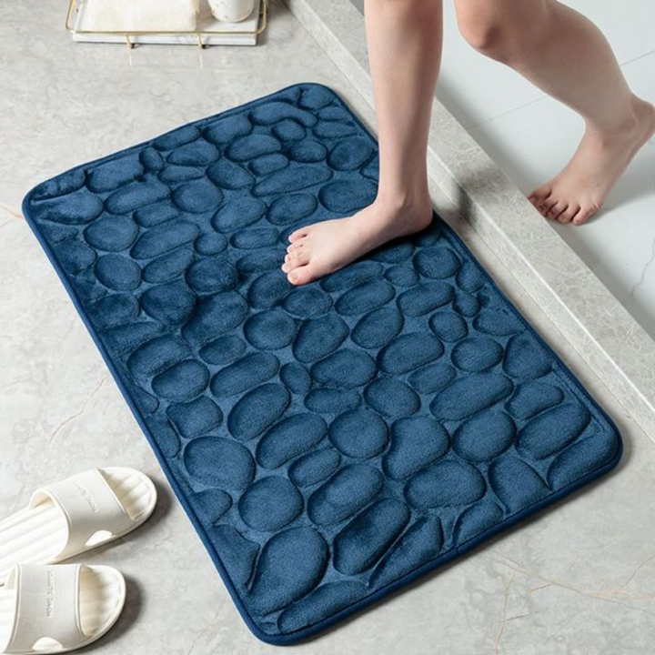 Pebble Design Bathroom Mat with Memory Foam | Stornfield