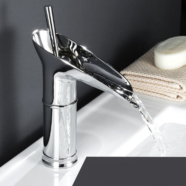 AquaCascade Shower Tap for the Stornfield Sink