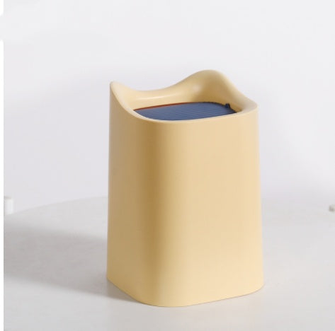 Cute, girl-inspired trash can with lid. | Stornfield