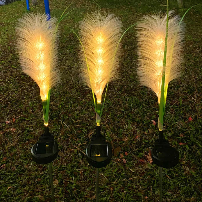 Solar-powered LED garden torch – Decorative outdoor light for pathways and gardens | Stornfield