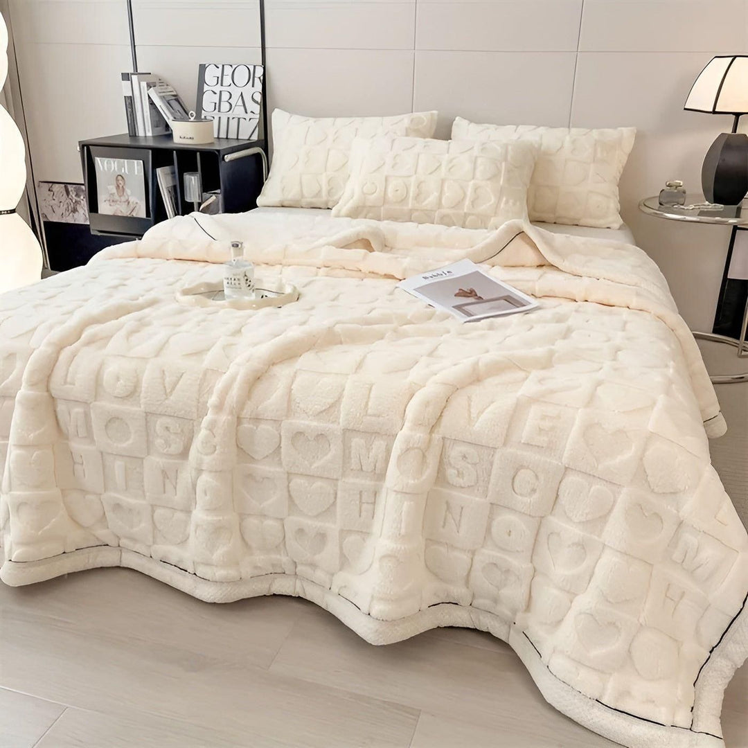 CoralDream Blanket - Warm Fleece Winter Blanket with Double-Sided Heart and Letter Design | Stornfield