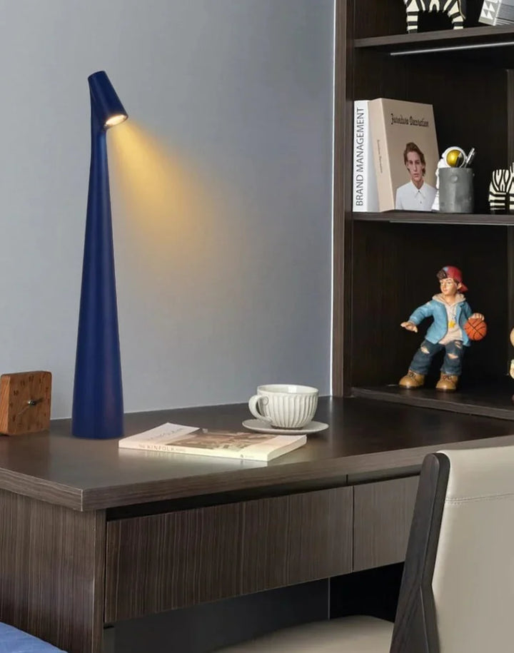 Stylish table lamp - wireless | Stornfield