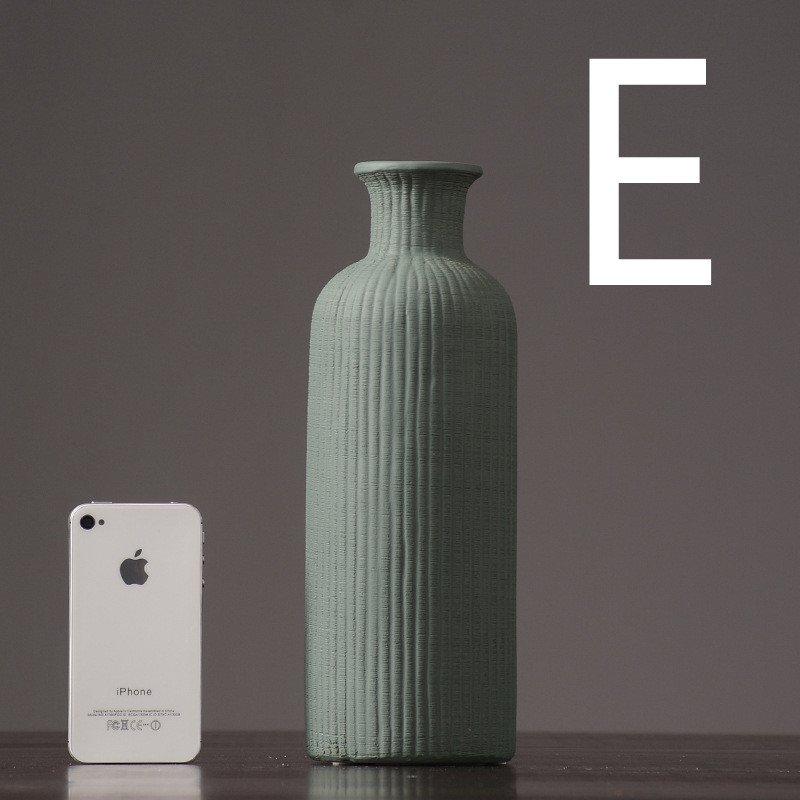 Stornfield | Ceramic vase beige brown grey flowers | Home decor item