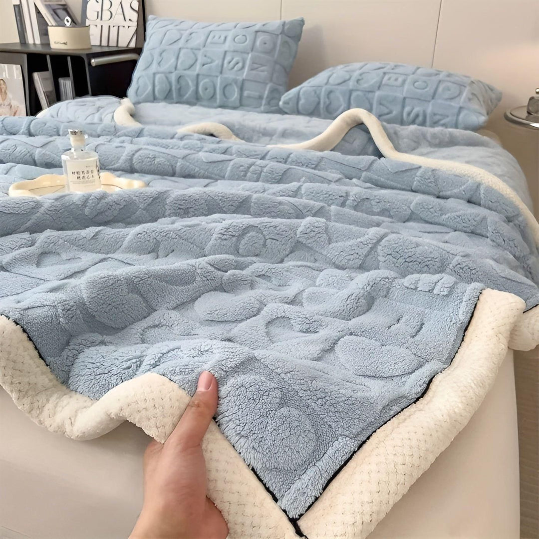 CoralDream Blanket - Warm Fleece Winter Blanket with Double-Sided Heart and Letter Design | Stornfield