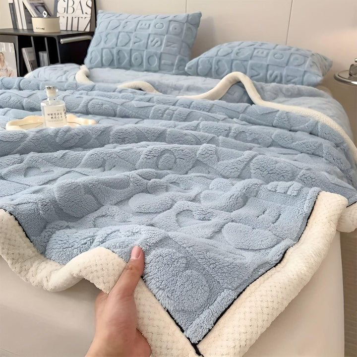 CoralDream Blanket - Warm Fleece Winter Blanket with Double-Sided Heart and Letter Design | Stornfield