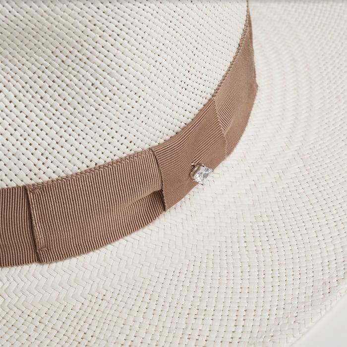 The Modern Classic Straw Hat in White | Stornfield