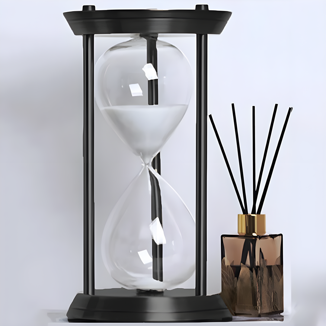 Stornfield | Retro Metal Hourglass Clock