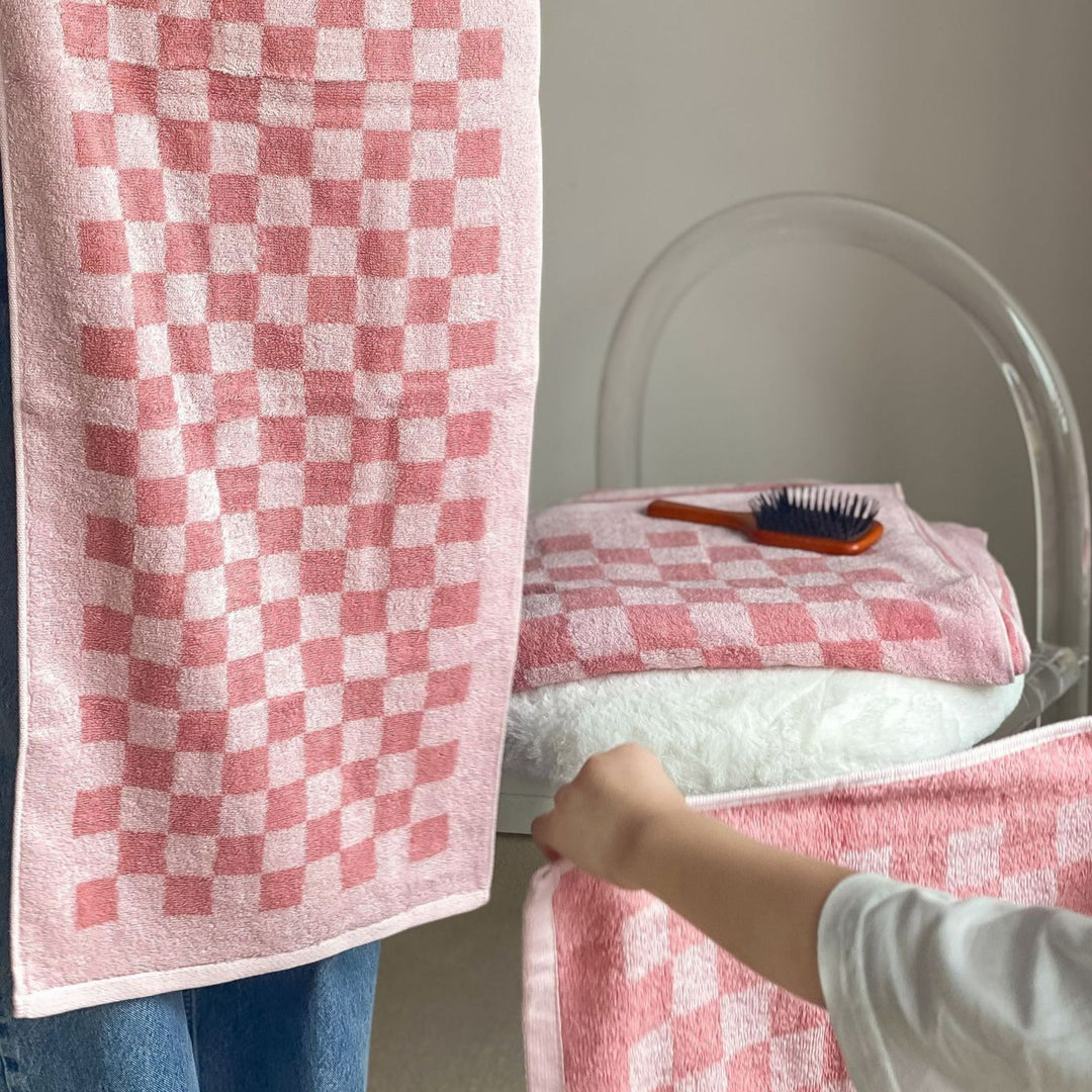 Stornfield | Checkerboard Plus Towel Collection