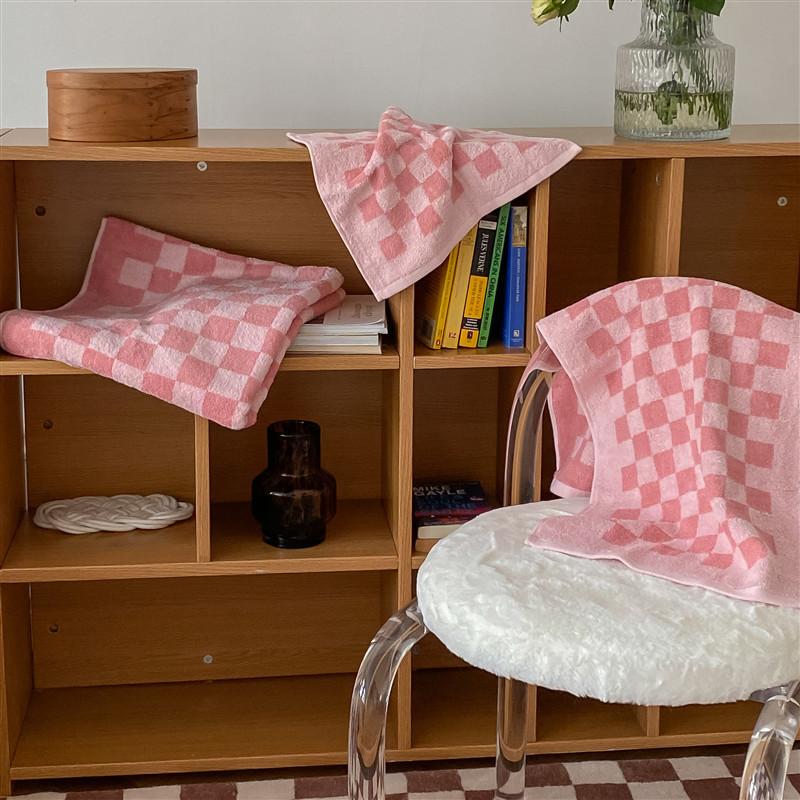 Stornfield | Checkerboard Plus Towel Collection