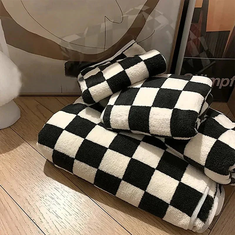 Stornfield | Couverture de canapé à motif à carreaux classique