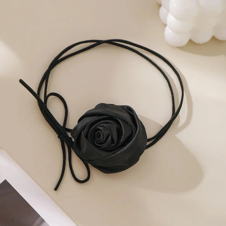 Stornfield | Classy Rose Floral Choker Necklace