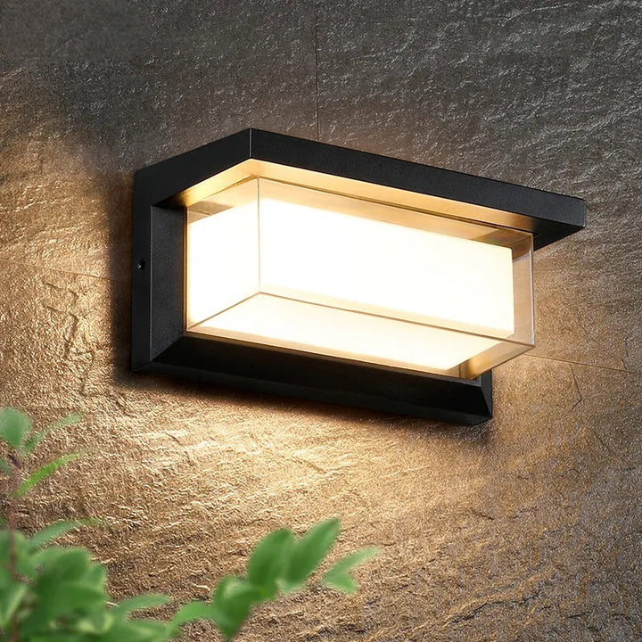 Modern outdoor wall light for garden and terrace | Stornfield