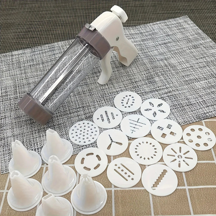 Biscuit press with accessories for small biscuits and cakes | Stornfield