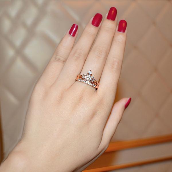Rose Gold Round Ring | Stornfield