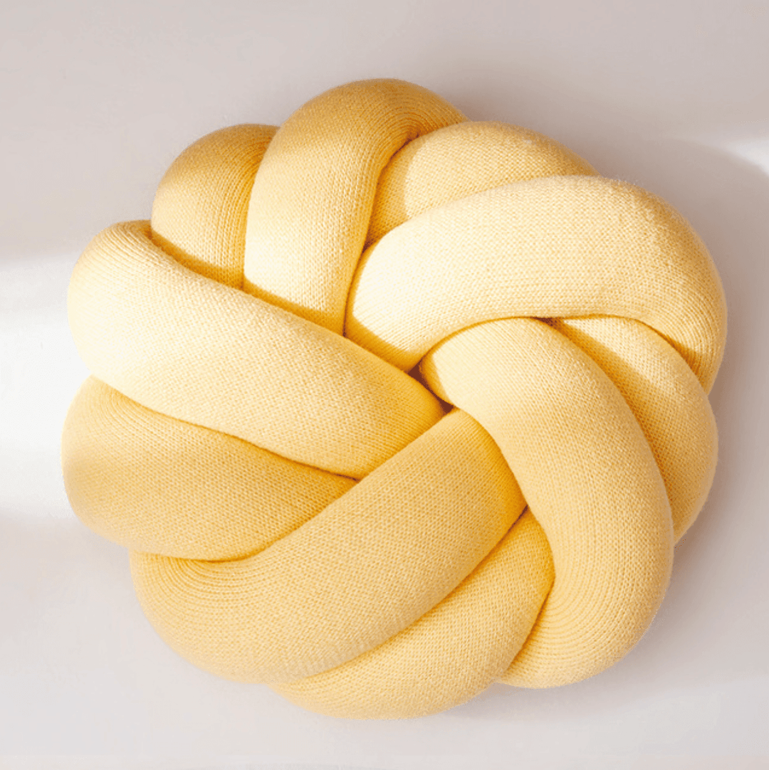 Stornfield | Creative Cotton Knot Pillow