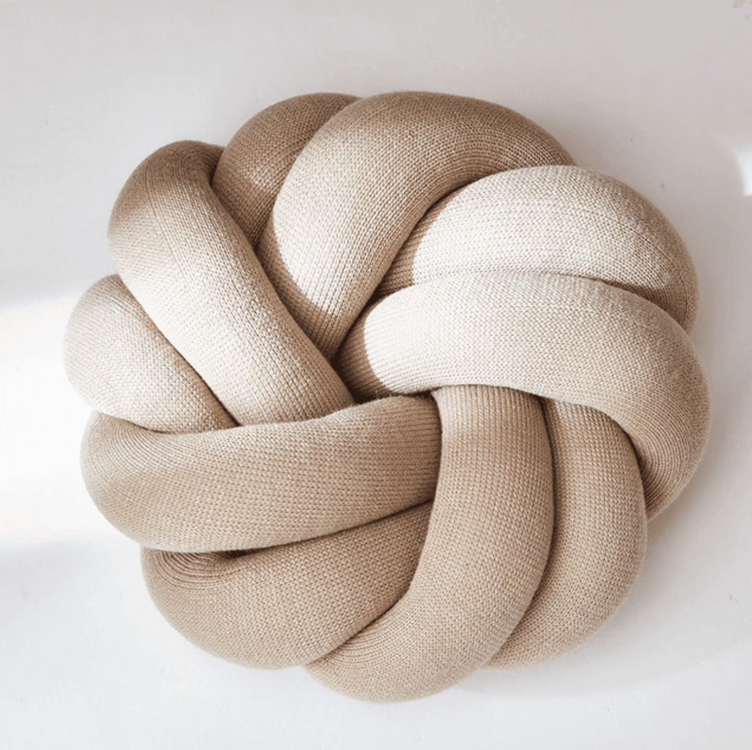 Stornfield | Creative Cotton Knot Pillow