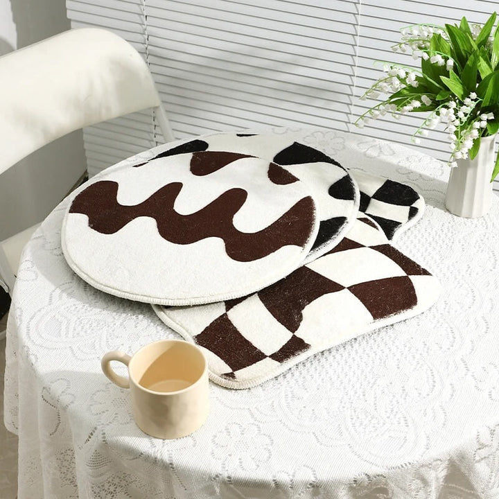 Stornfield | Curved Check Mini Tufted Rug