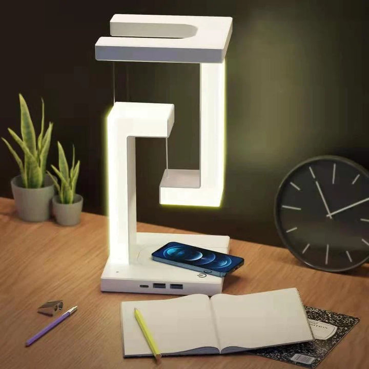 Stornfield | Wireless Charger - GlowCharge - Fast Charging - Magical Room Ambiance