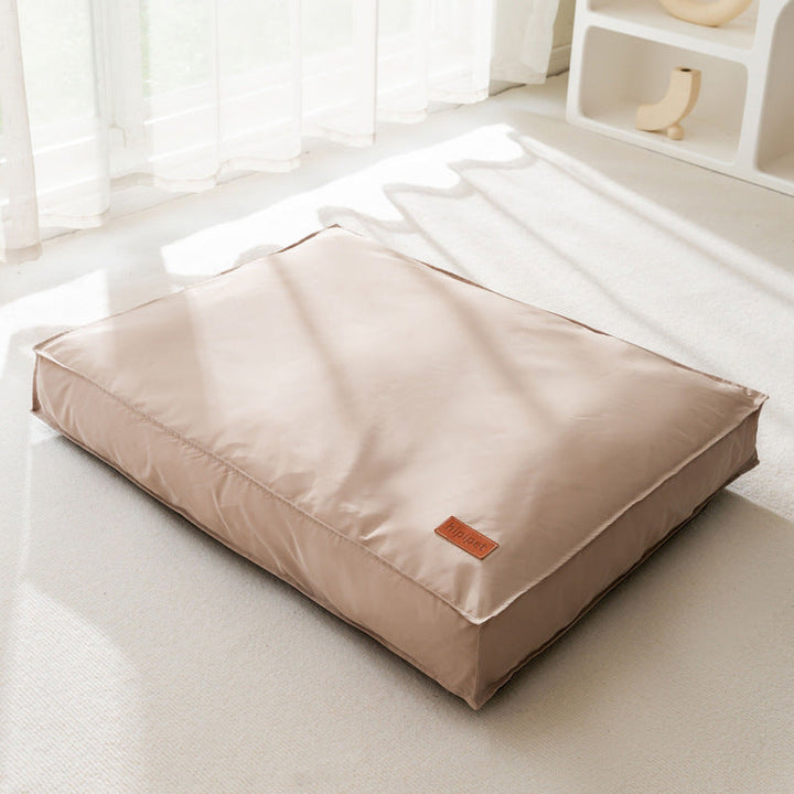 Waterproof pet bed. | Stornfield