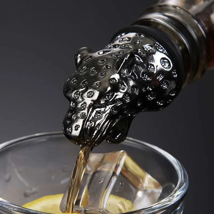 Decorative Wine Pourer Wine Stopper Bar Accessories | Stornfield