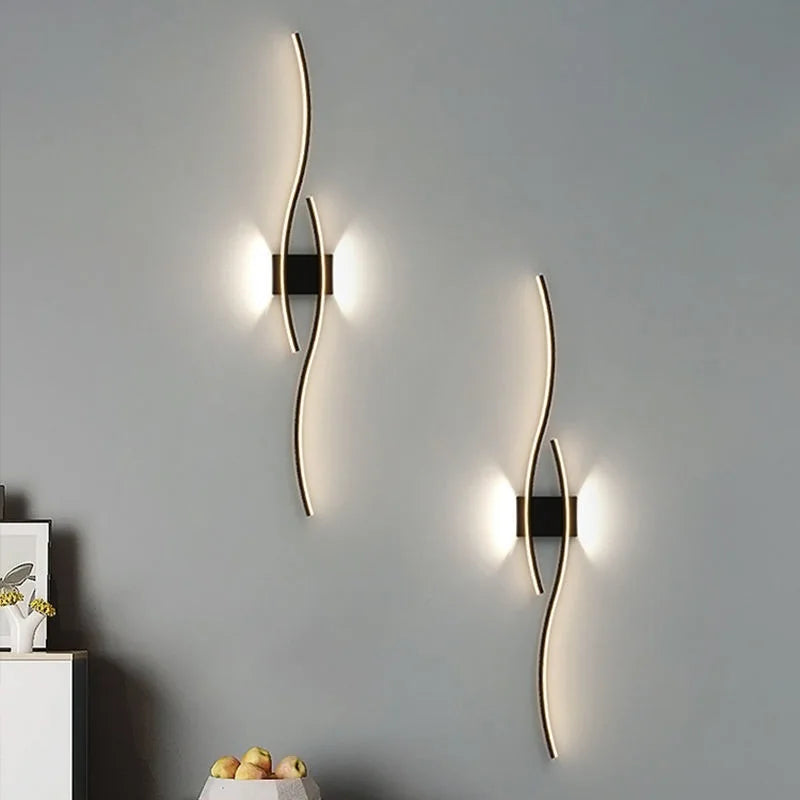 Modern LED Wall Light – Wave-shaped Design, Minimalist Style | Stornfield