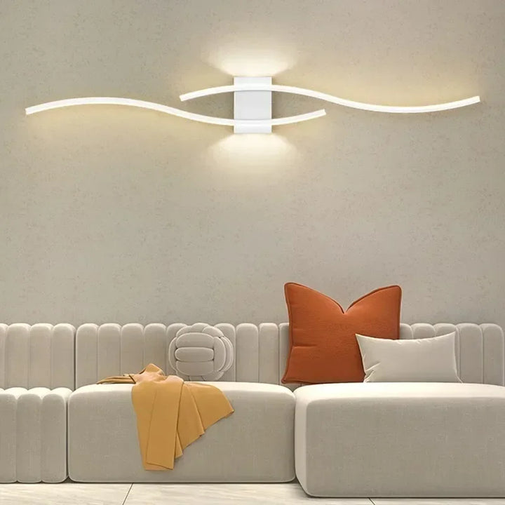 Modern LED Wall Light – Wave-shaped Design, Minimalist Style | Stornfield