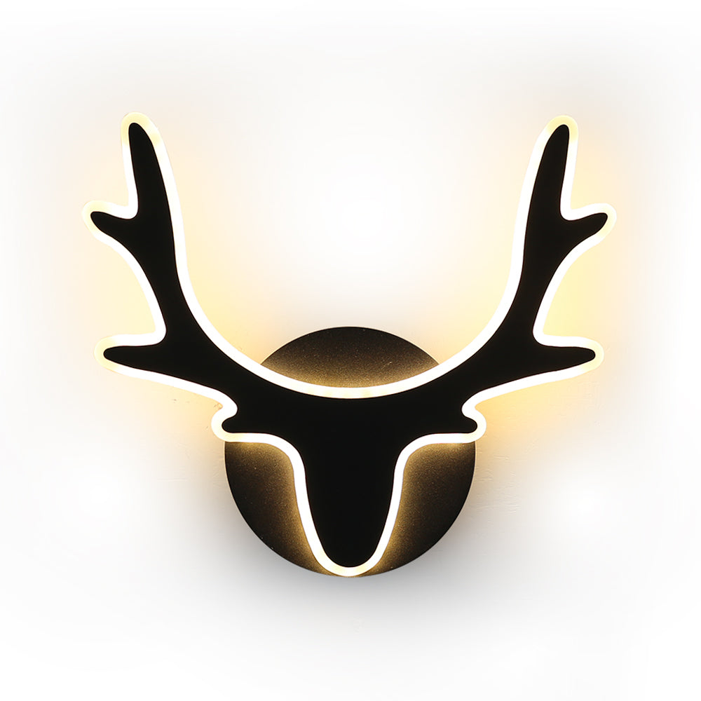 Wall lamp in Scandinavian style with deer antler decoration, modern LED lighting | Stornfield