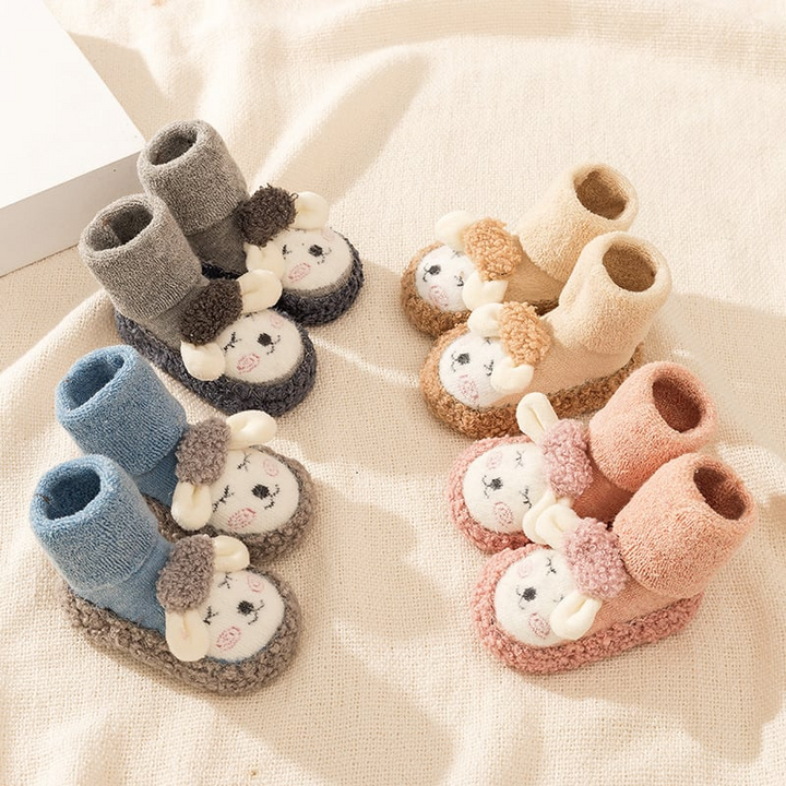 Cozy baby shoes made of cotton | Plush warmth for little feet | Stornfield