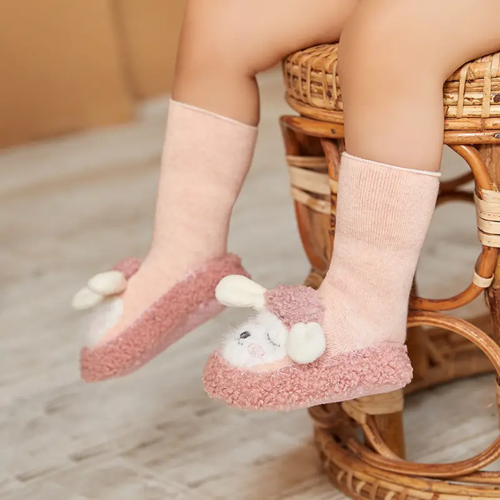 Cozy baby shoes made of cotton | Plush warmth for little feet | Stornfield